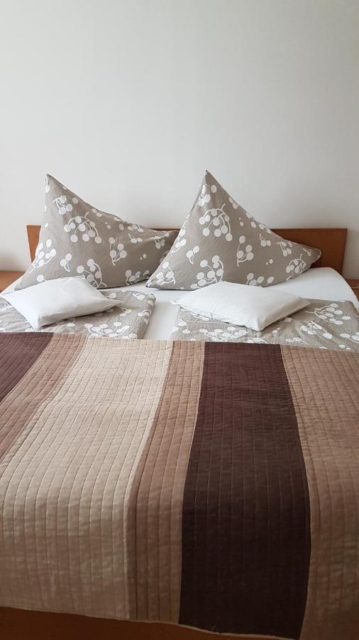 Topart Apartman Tapolca Ngoại thất bức ảnh